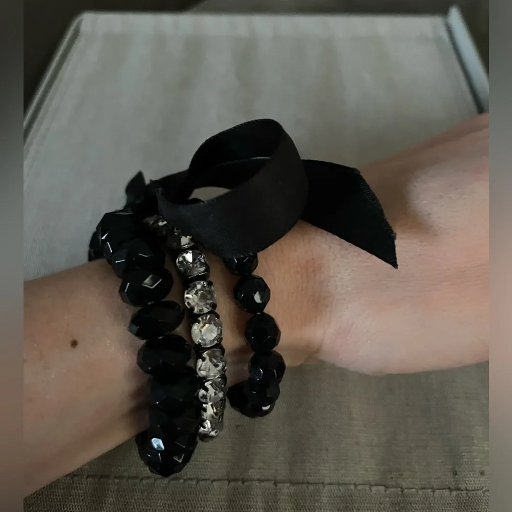 N/A set bracelets
